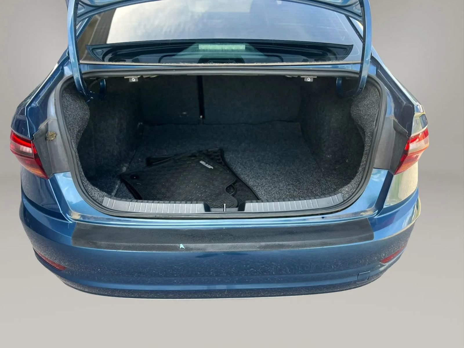 Used 2019 Volkswagen Jetta SEL FWD image 19
