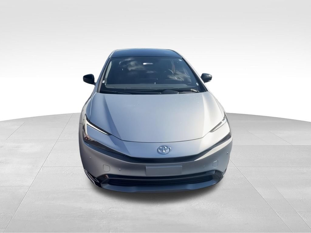 Used 2023 Toyota Prius Limited FWD image 3