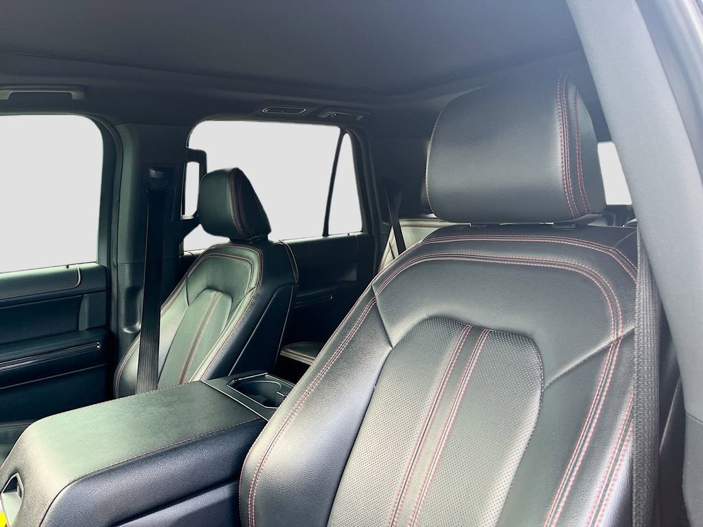 Used 2022 Ford Expedition Limited AWD/4WD image 22