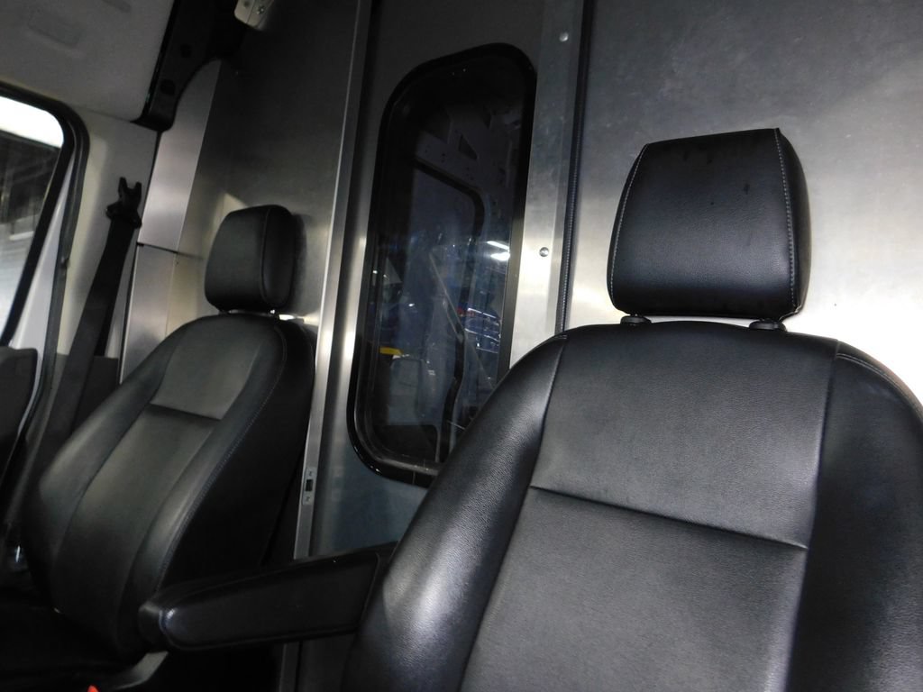 Used 2022 Ford Transit 250 148 High Roof AWD image 50