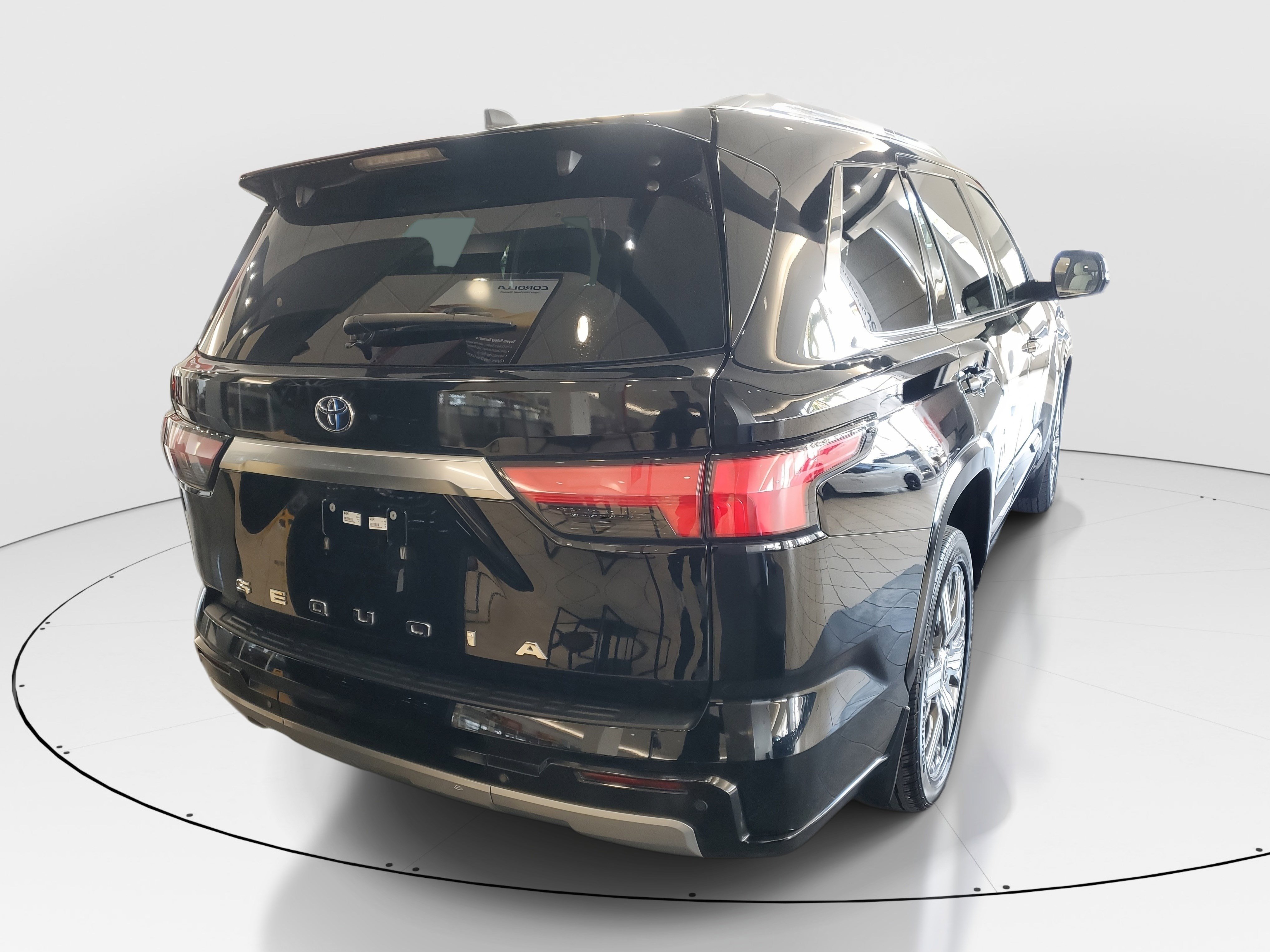 Certified 2024 Toyota Sequoia Capstone image 5