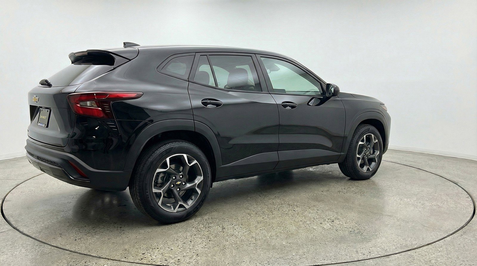 Used 2025 Chevrolet Trax LT image 9