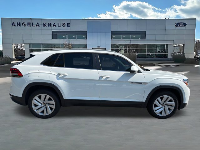 Used 2022 Volkswagen Atlas Cross Sport SE FWD image 9