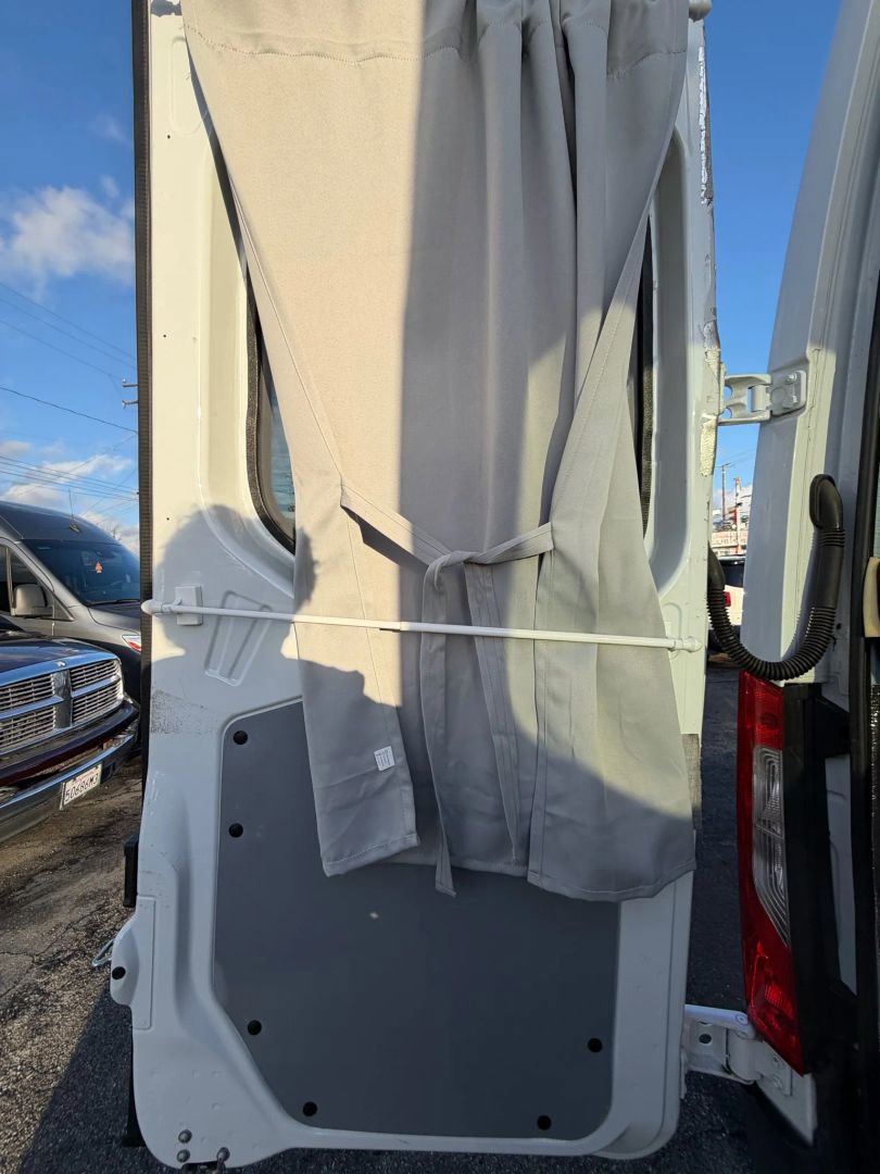 Used 2020 Mercedes-Benz Sprinter 2500 image 13
