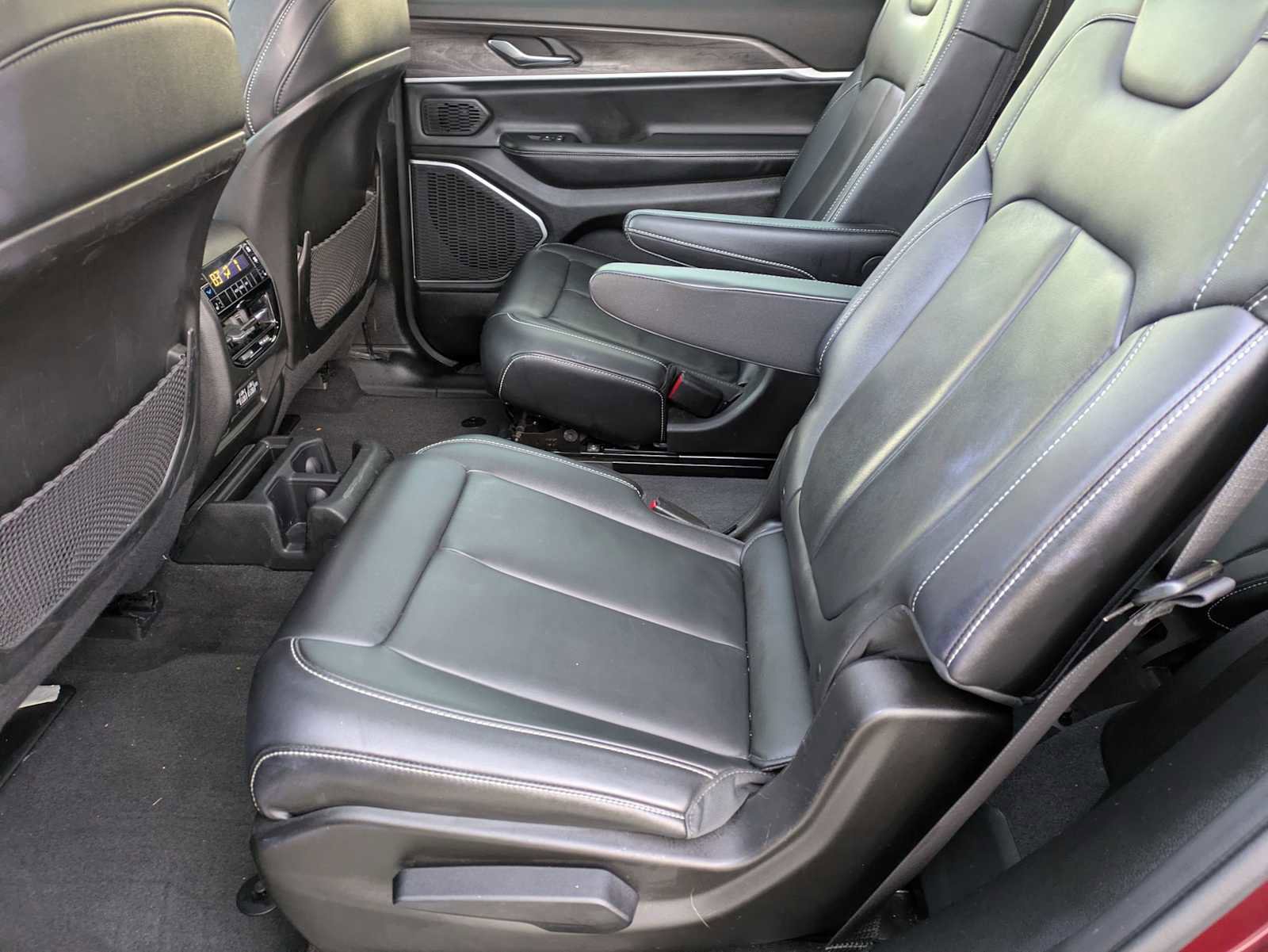 Used 2021 Jeep Grand Cherokee L Limited image 19