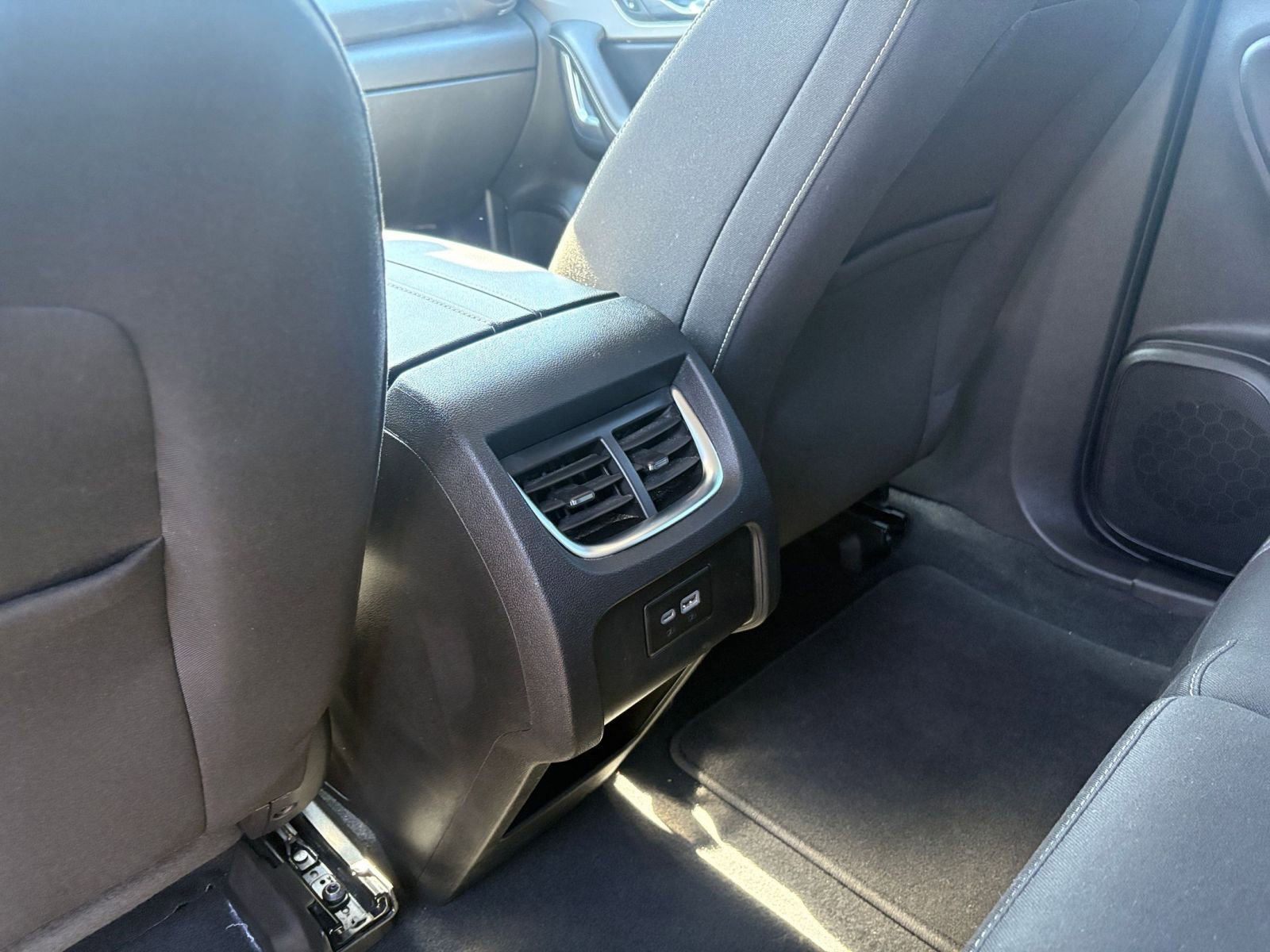 Used 2025 Chevrolet Blazer LT image 23