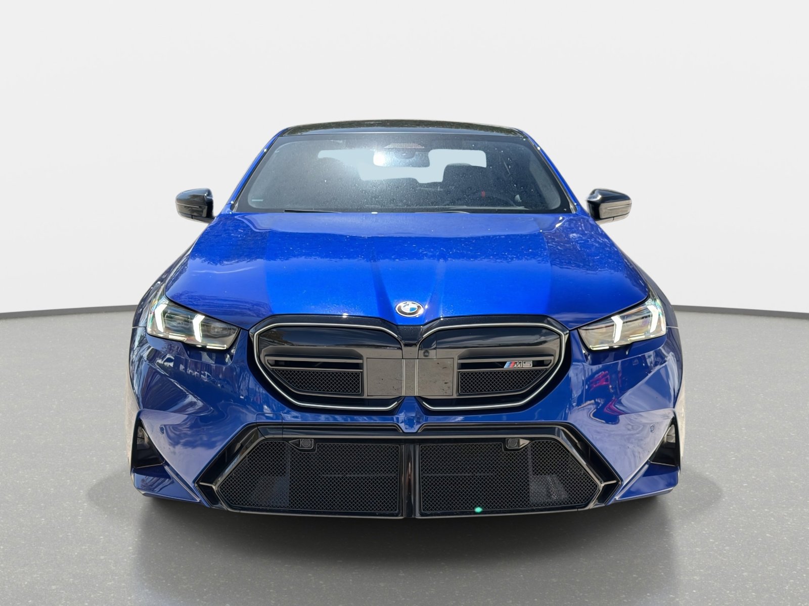 Used 2025 BMW M5 image 8