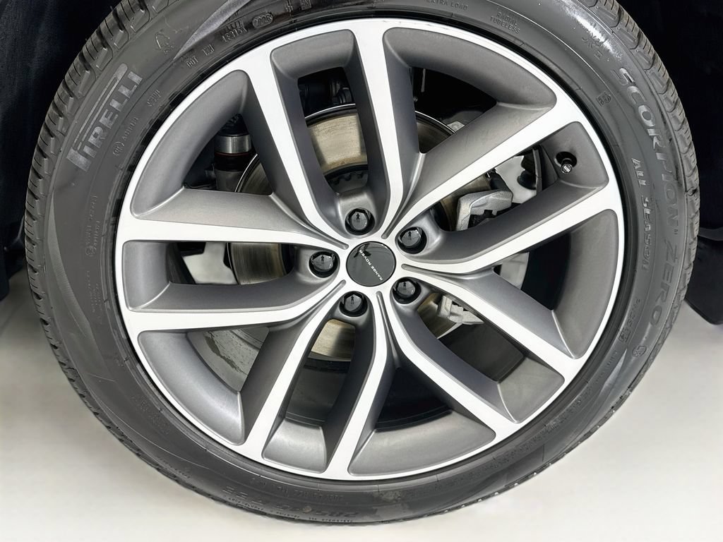 New 2026 Land Rover Range Rover Long Wheelbase SE AWD/4WD image 30