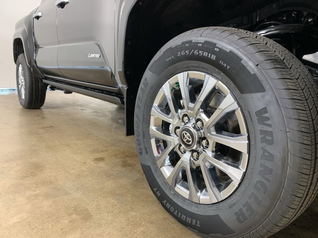 Used 2026 Toyota Tacoma Limited AWD/4WD image 6