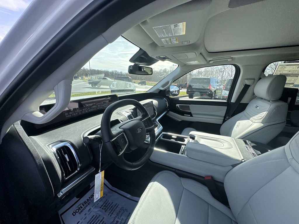 New 2026 Ford Expedition Platinum image 10