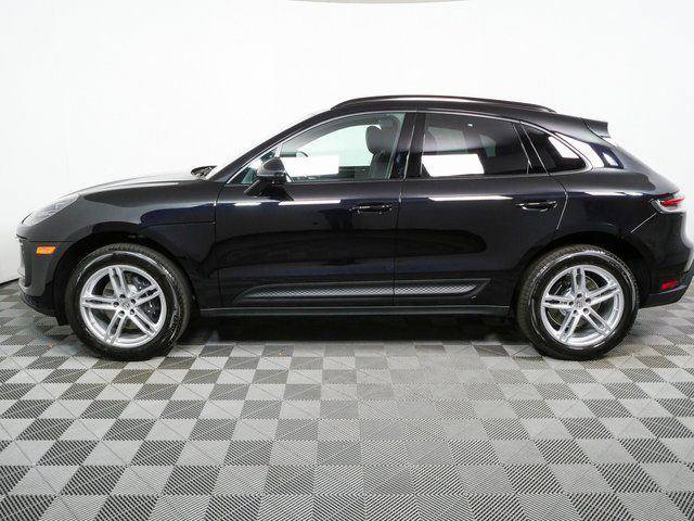 Certified 2026 Porsche Macan AWD/4WD image 2