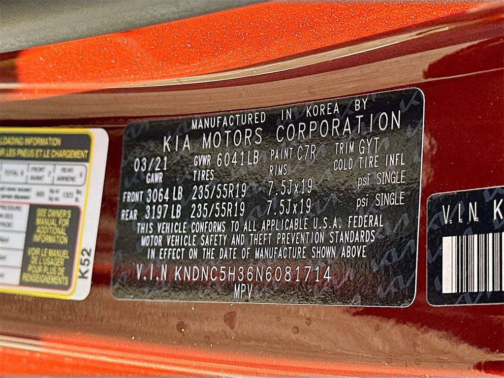 Used 2022 Kia Carnival EX image 34