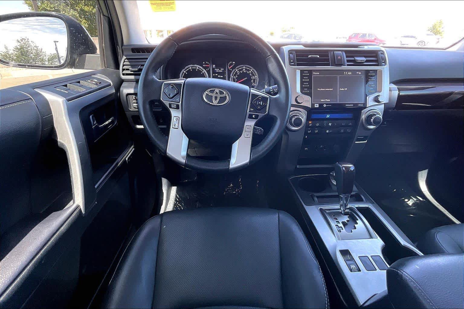 Used 2022 Toyota 4Runner Limited AWD/4WD image 6