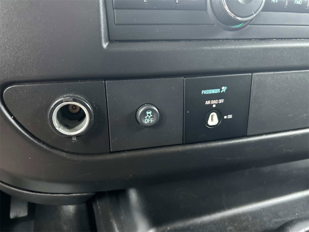 Used 2023 GMC Savana 2500 w/ Driver Convenience Package image 27