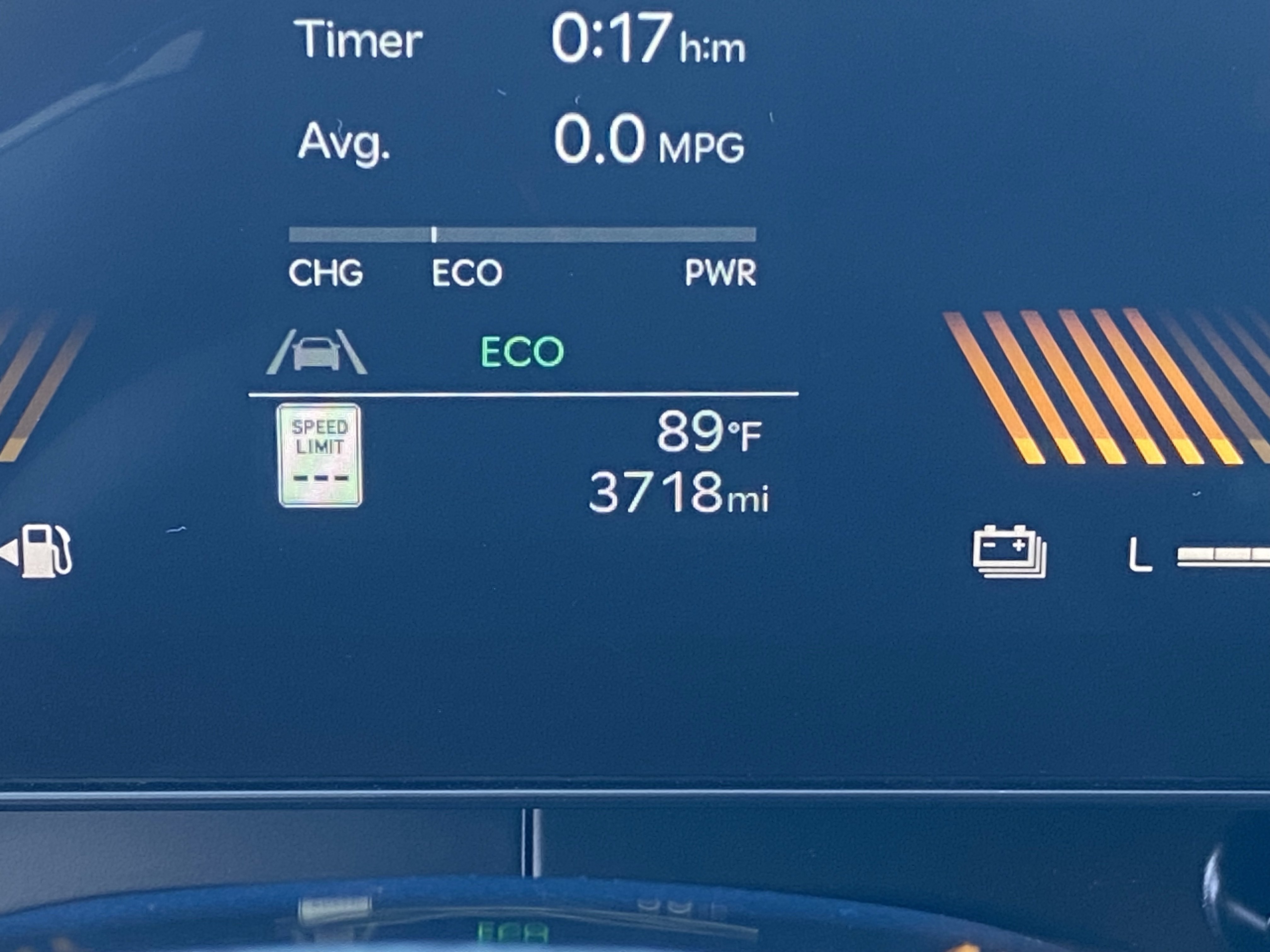 Certified 2026 Kia Carnival EX FWD image 31