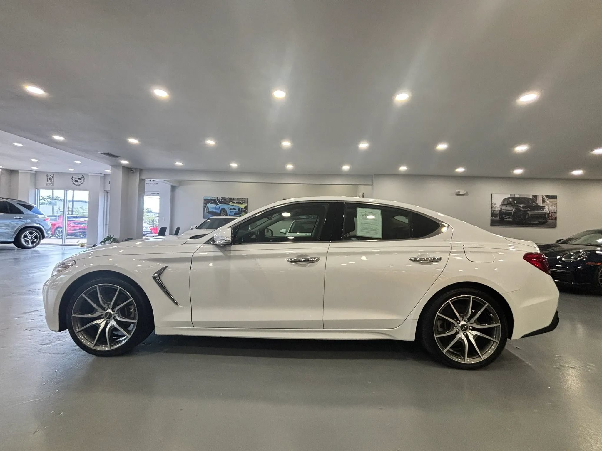 Used 2020 Genesis G70 2.0T w/ Prestige Package RWD image 4