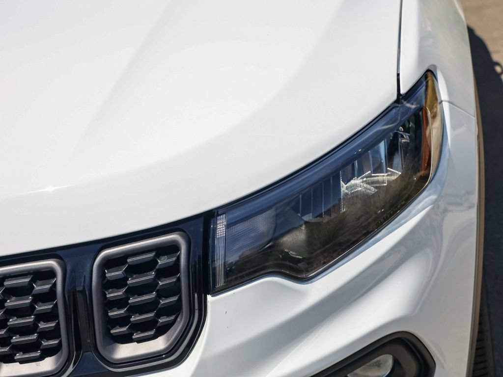New 2026 Jeep Compass Latitude AWD/4WD image 10