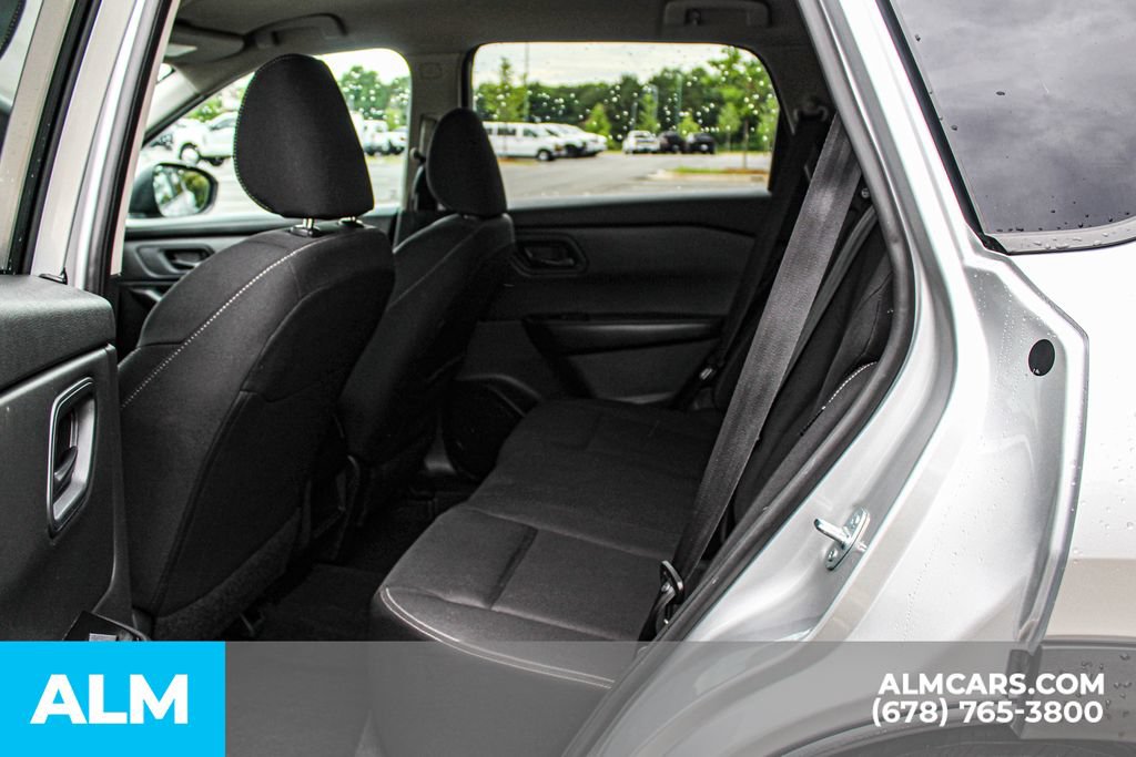 Used 2024 Nissan Rogue S FWD image 16