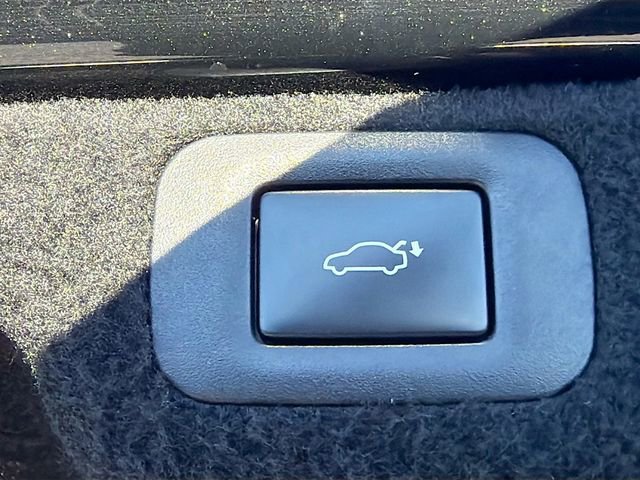 Used 2021 Lexus LS 500 F Sport image 13