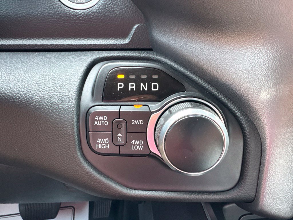 Used 2019 RAM 1500 Big Horn AWD/4WD image 14