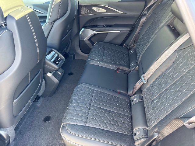 New 2027 Cadillac Lyriq V Premium w/ Exterior Carbon Fiber Package AWD/4WD image 14