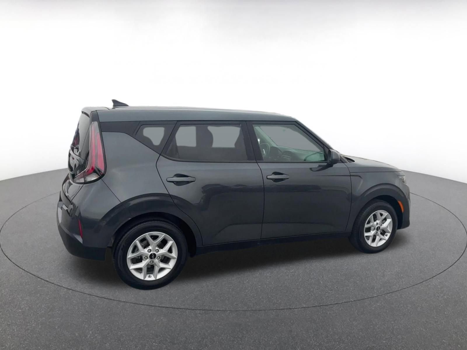 Used 2025 Kia Soul LX w/ LX Technology Package image 14