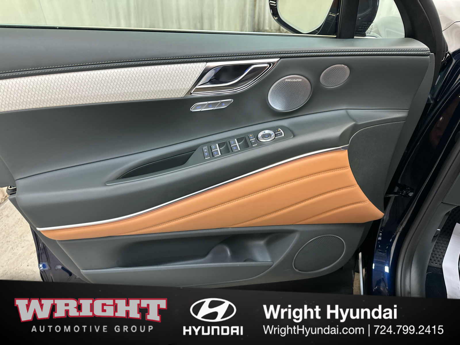 Certified 2026 Genesis GV80 2.5T Advanced image 9