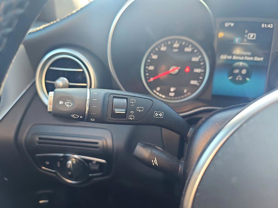 Used 2022 Mercedes-Benz GLC 300 image 16