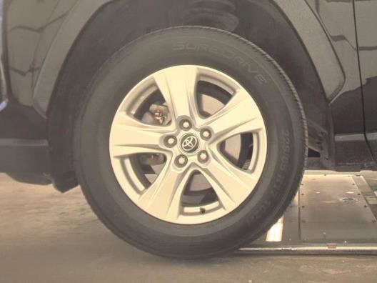 Used 2021 Toyota RAV4 XLE AWD/4WD image 8