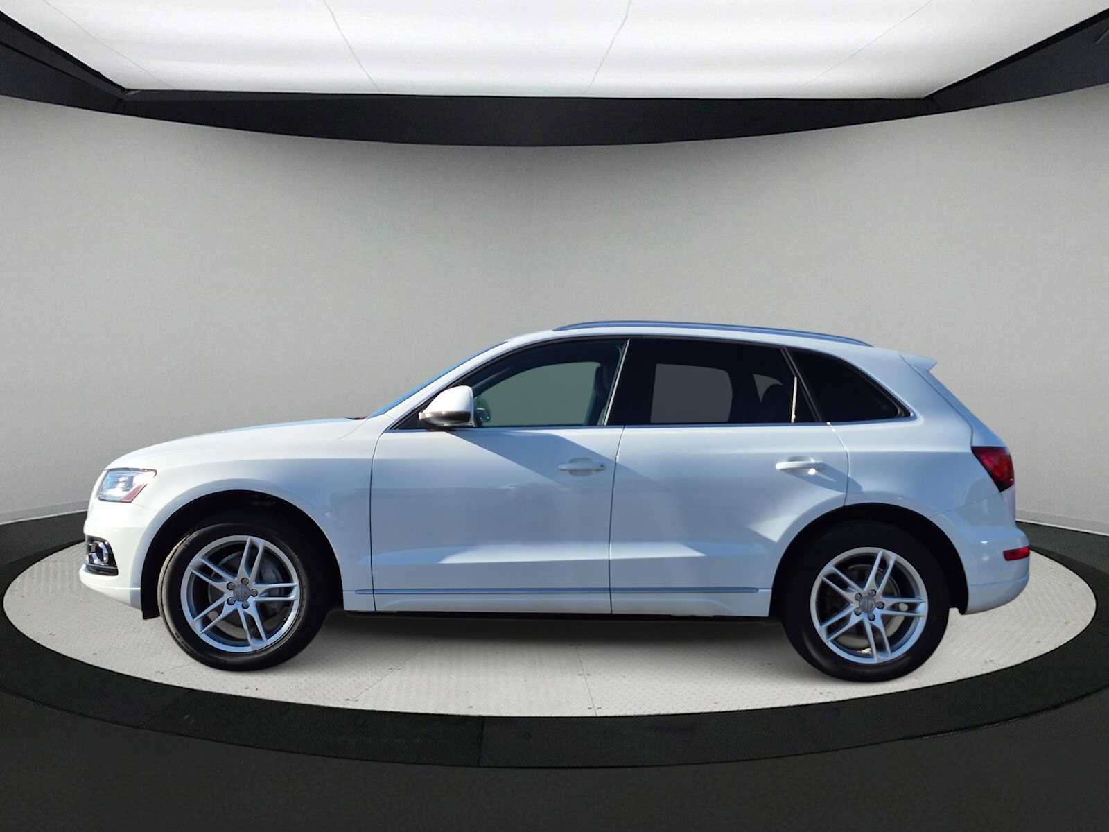 Used 2014 Audi Q5 2.0T Premium Plus w/ Premium Plus Package AWD/4WD image 5