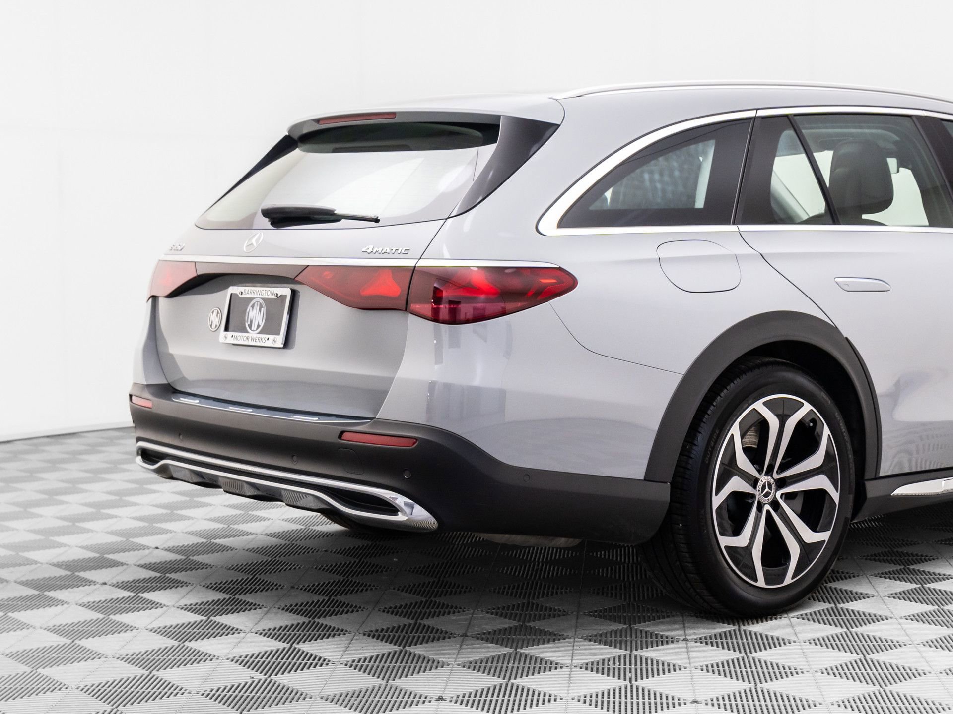 Certified 2025 Mercedes-Benz E 450 4MATIC All-Terrain Wagon image 41