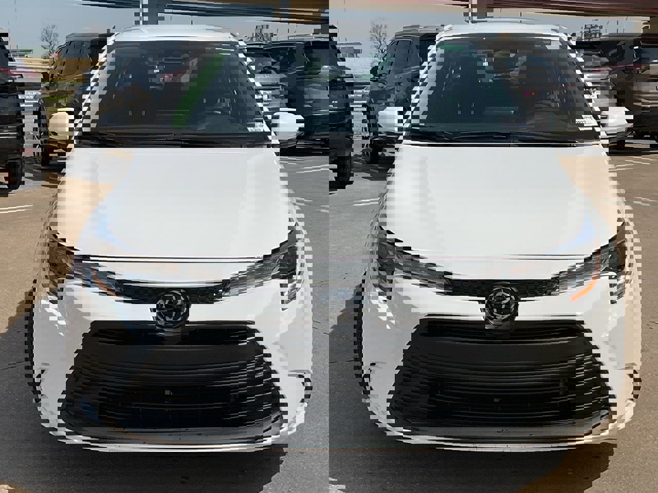 Used 2025 Toyota Corolla LE image 3