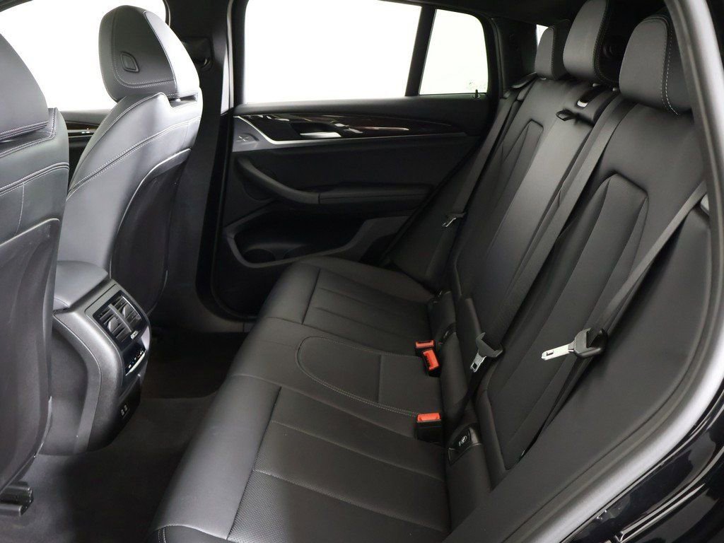 Used 2025 BMW X4 xDrive30i image 39