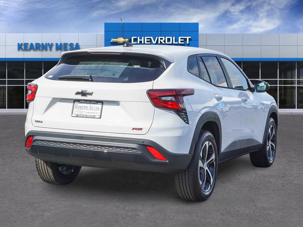 New 2026 Chevrolet Trax RS w/ Sunroof Package FWD image 6