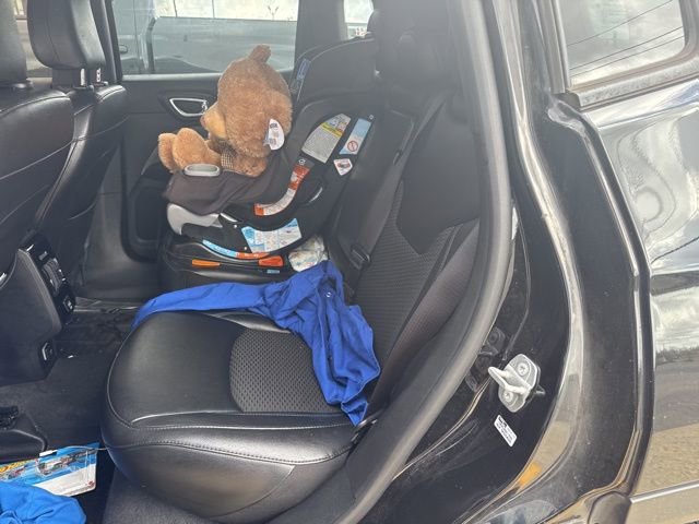 Used 2023 Jeep Compass Latitude image 7