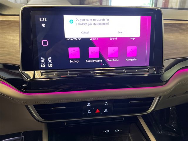 Certified 2024 Volkswagen Atlas SEL Premium R-Line image 25