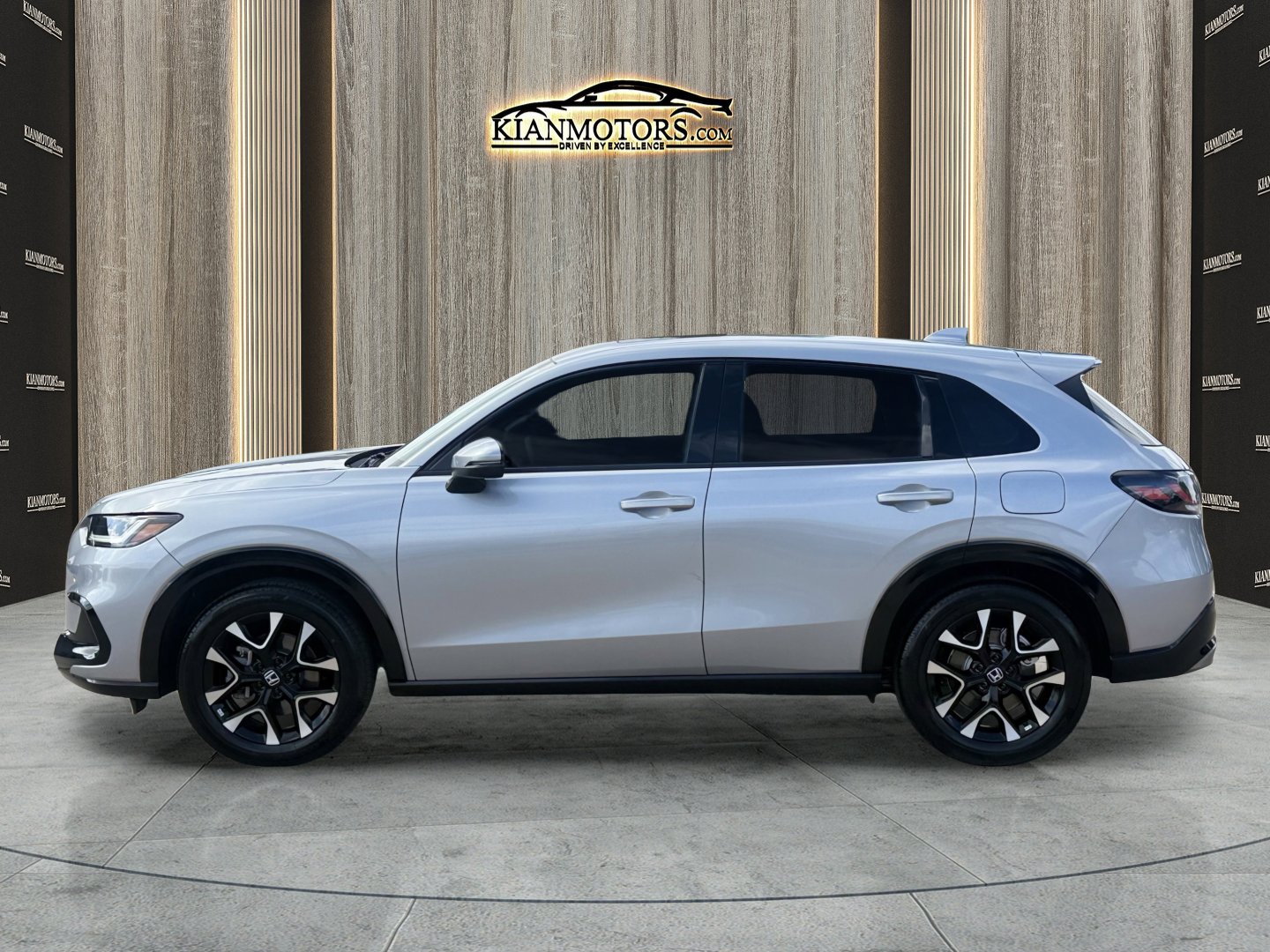 Used 2026 Honda HR-V EX-L image 9