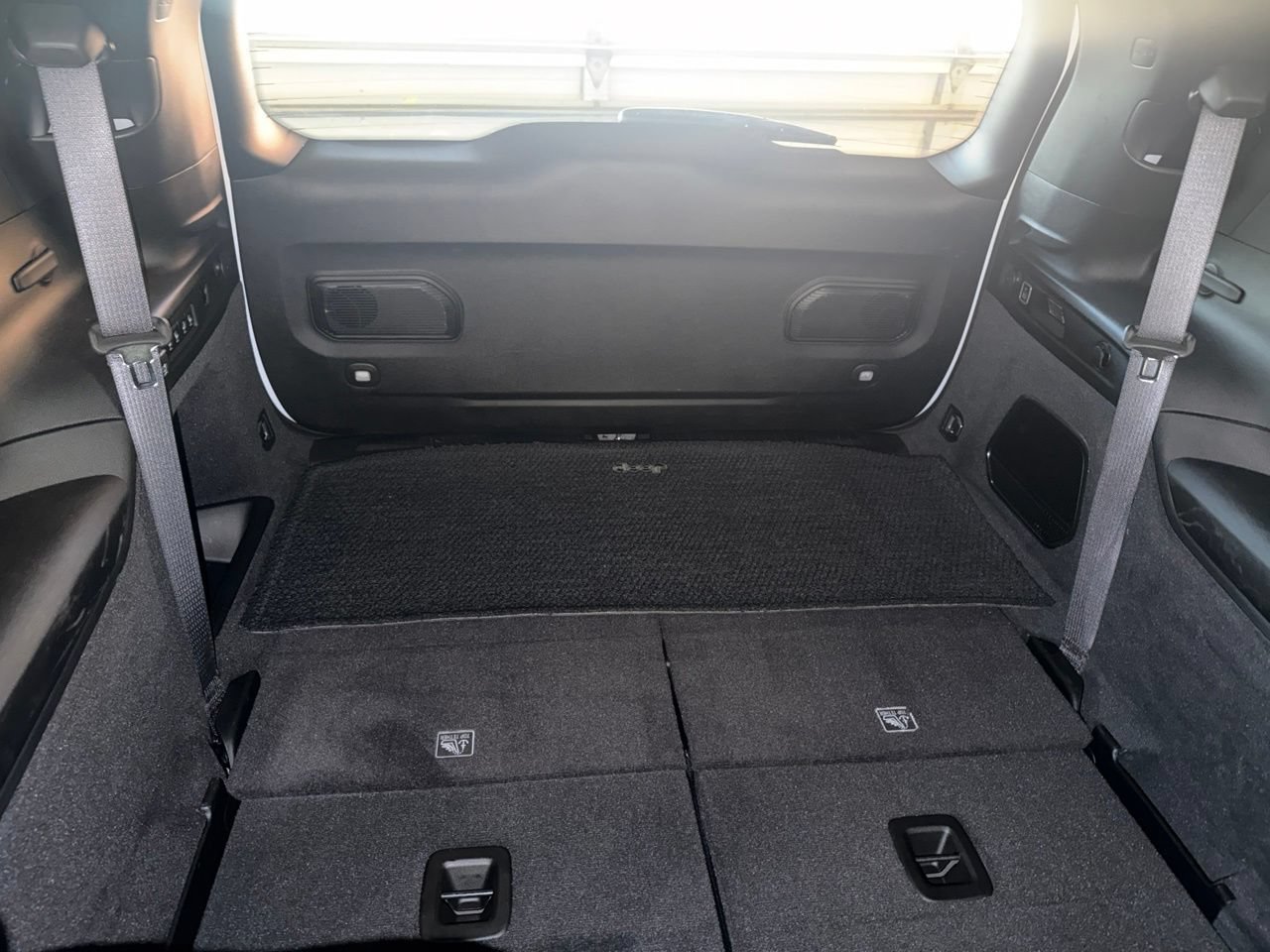 Used 2023 Jeep Grand Cherokee L Summit AWD/4WD image 18
