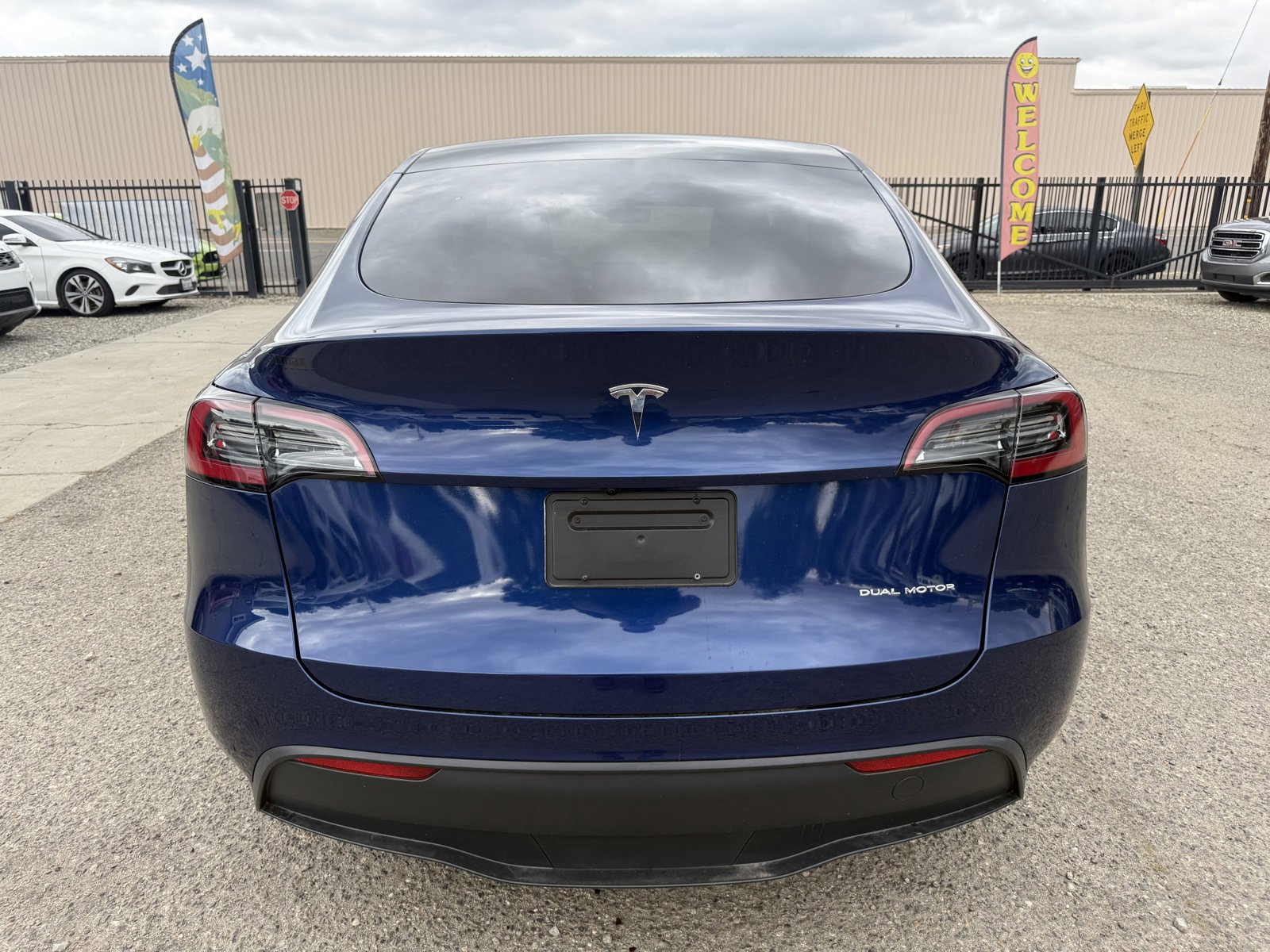 Used 2023 Tesla Model Y Long Range AWD/4WD image 5