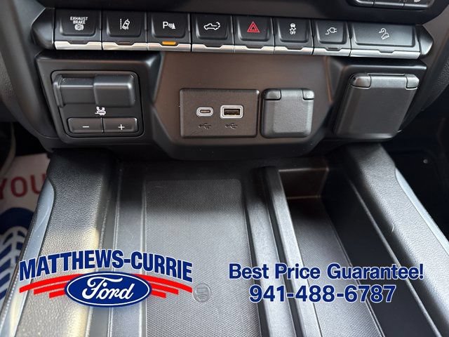 Used 2022 GMC Sierra 2500 AT4 w/ AT4 Premium Plus Package AWD/4WD image 25