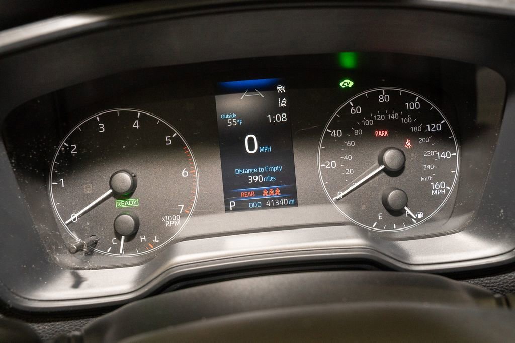 Used 2023 Toyota Corolla LE image 16