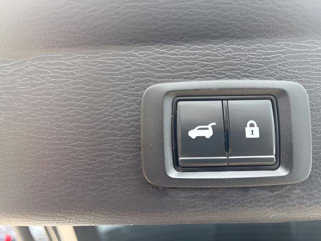 Used 2022 Mitsubishi Outlander SE FWD image 9