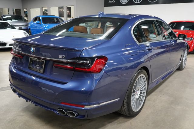 Used 2022 BMW ALPINA B7 xDrive w/ Luxury Rear Seating Package AWD/4WD image 5
