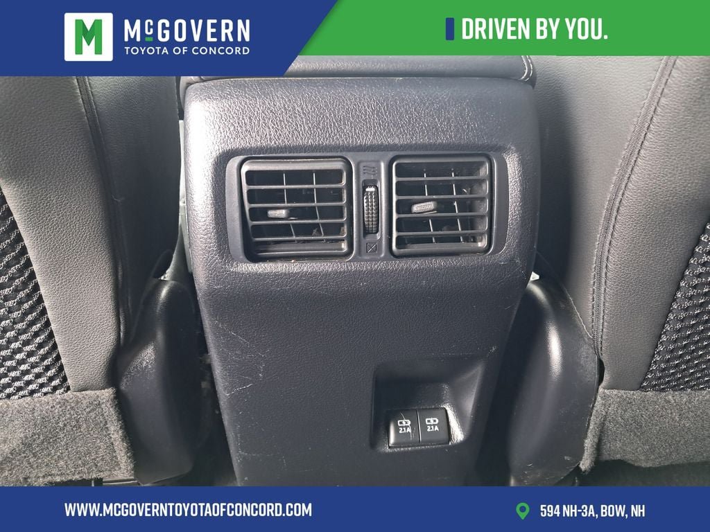 Used 2020 Toyota 4Runner SR5 Premium w/ Moonroof Package AWD/4WD image 17
