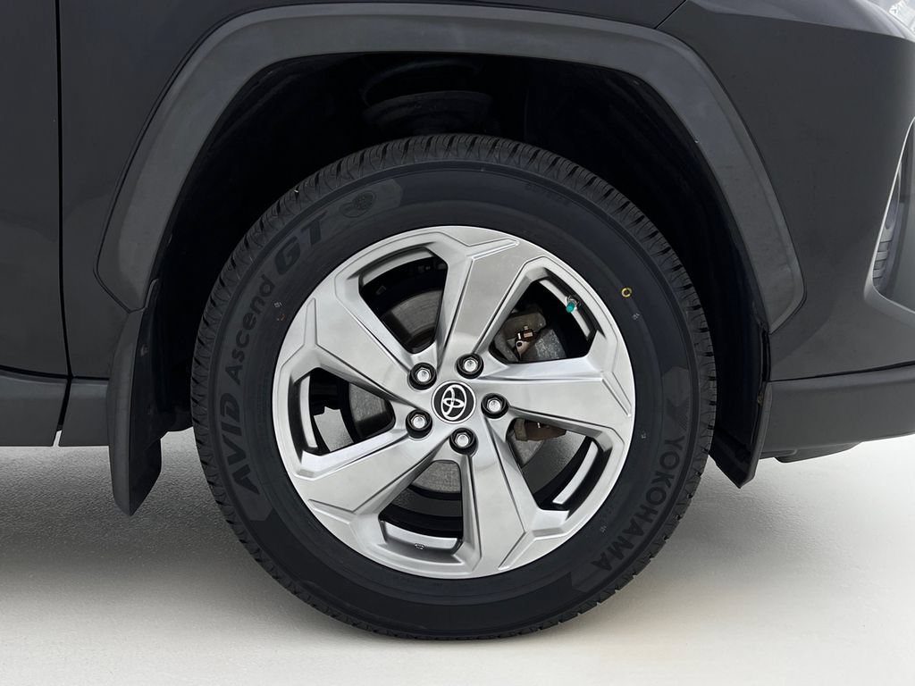 Used 2019 Toyota RAV4 Limited w/ Carpet Mat Package AWD/4WD image 30