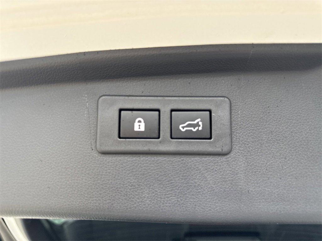 Certified 2022 Subaru Outback Limited image 33