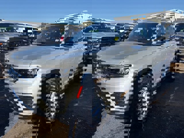 New 2025 Jeep Grand Cherokee Laredo X image 5