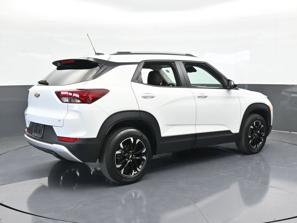 Used 2022 Chevrolet TrailBlazer LT w/ Driver Confidence Package image 6