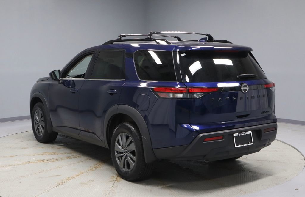 Certified 2023 Nissan Pathfinder SV w/ SV Black Package image 9