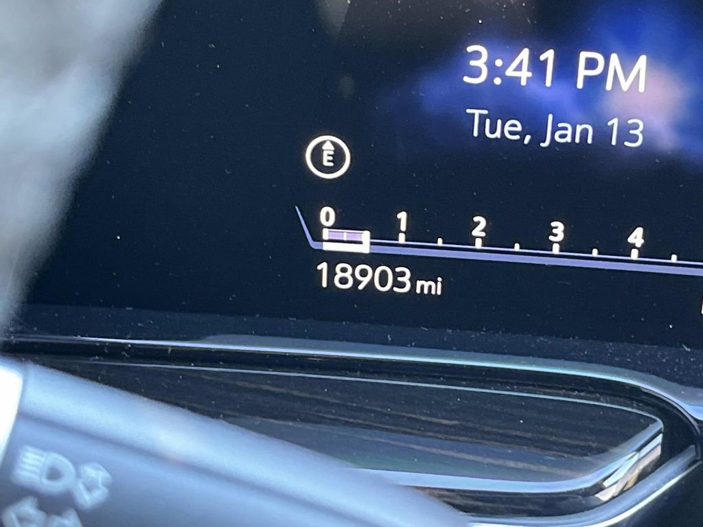 Certified 2024 Cadillac Escalade Premium Luxury image 42